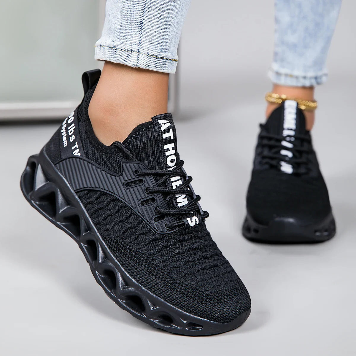 Amara Everyday Orthopedic Sneakers